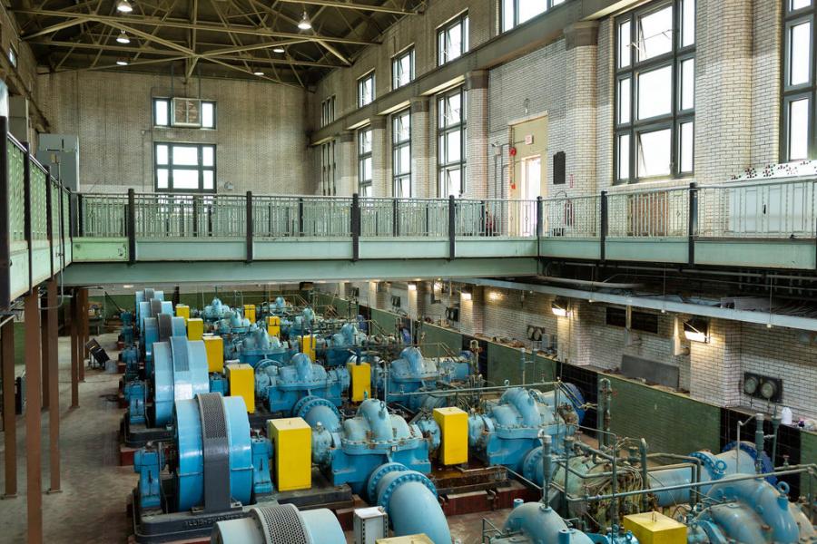 2-story interior shot of pump facilities within the Bruecken Pump Station. 