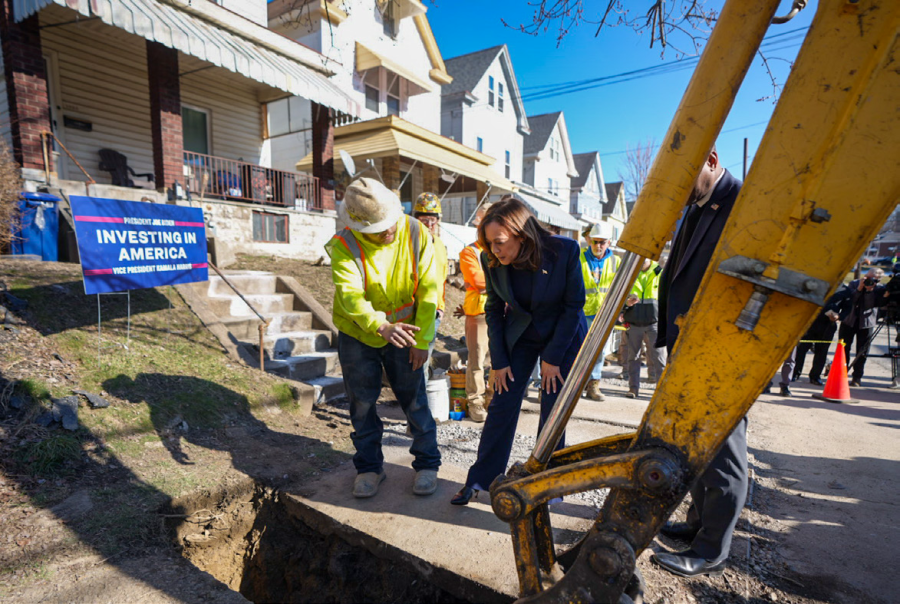 Vice President Kamala Harris visits a PWSA job site where contractor removed lead service lines in Pittsburgh’s West End.